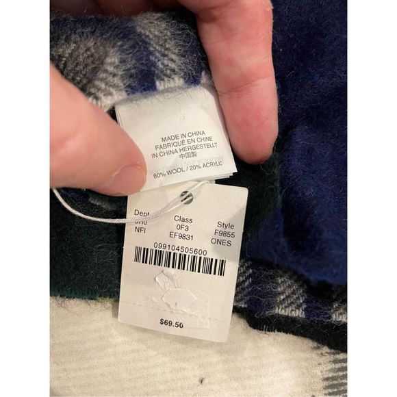 J. Crew Navy Forest Green Tartan Plaid Cape Scarf Retired Print Gift Holiday Chr - Picture 7 of 8